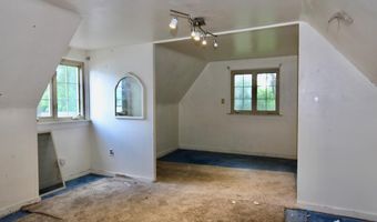 227 College Ave, Ashland, OH 44805