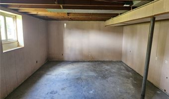 703 Beach Rd, Angola, NY 14006