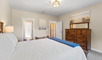 875 12TH St, Bandon, OR 97411