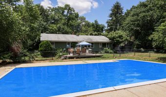 115 Browns Dock Rd, Atlantic Highlands, NJ 07716