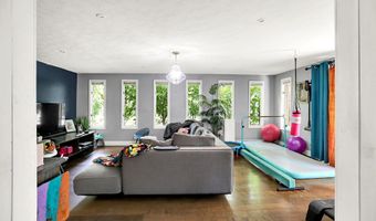 7011 McLain Dr, Indianapolis, IN 46217