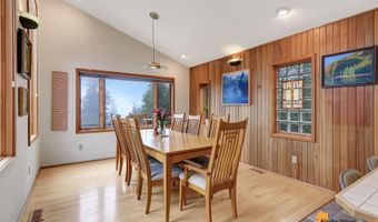 17520 Snow Crest Ln, Anchorage, AK 99516