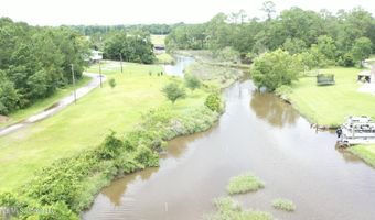 Towerbridge Avenue, Biloxi, MS 39532