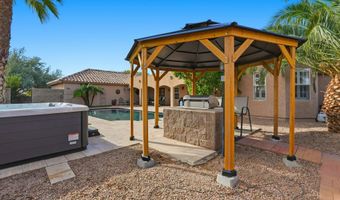 9777 N CHEMEHLEVI Dr, Casa Grande, AZ 85122