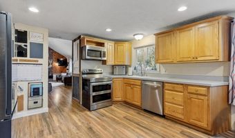 101 Williams Rd, Ashburnham, MA 01430