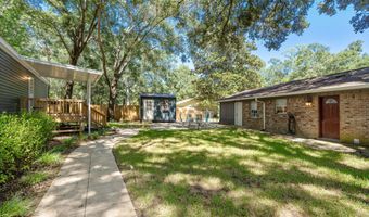1 Country Manor Rd, Beaufort, SC 29906