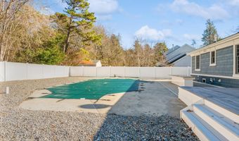 59 Harbor Inn Rd, Bayville, NJ 08721