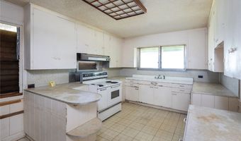 44-275 Kaneohe Bay Dr, Kailua, HI 96734