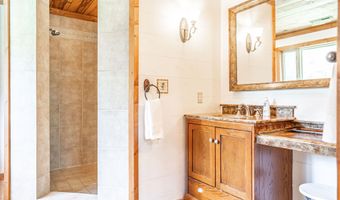 105 Lakewood Dr, Aberdeen, NC 28315