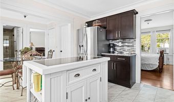 190 Auburn St, Cranston, RI 02910
