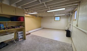 2443 E WISCONSIN Ave, Appleton, WI 54911