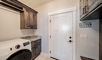 4839 Luxor Dr, Ammon, ID 83401