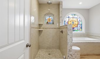 34 Meadow Ln, Amityville, NY 11701