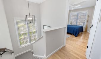 61 Schooner Cove Ln, Narragansett, RI 02882