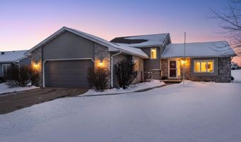 3200 S HUCKLEBERRY Ln, Appleton, WI 54915