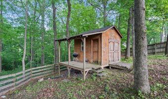 375 LEGGETT Dr, Atoka, TN 38004