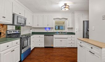 36 Annandale Dr, Boiling Springs, SC 29316