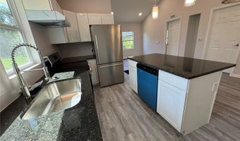 513 ORANGE St, Auburndale, FL 33823