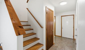 565 Clark Ave APT 17, Bristol, CT 06010