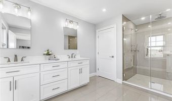 1046 Ocean Rd, Narragansett, RI 02882