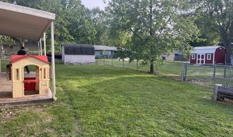 1307 Porter Ave, Aurora, MO 65605