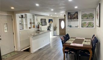 349 NE 2nd St, Avoca, MN 56114