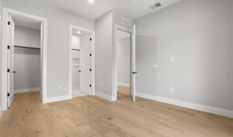 2422 MUSSELWHITE Ave, Orlando, FL 32804