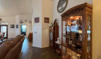 1684 S Tenen Pass Dr, Benson, AZ 85602