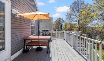 17 Plant St, Cumberland, RI 02864