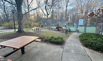 10620 WEYMOUTH St 1, Bethesda, MD 20814