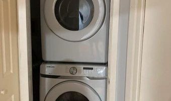 615 Broadway 11, Amityville, NY 11701