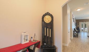 5282 Overland Dr, Biloxi, MS 39532