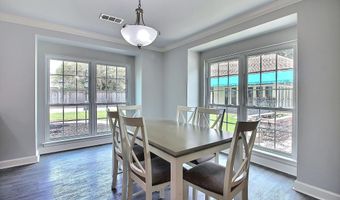 3328 Tezcucco Dr, Baton Rouge, LA 70820