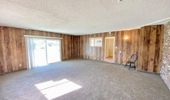 14069 Vista Dr, Armona, CA 93202
