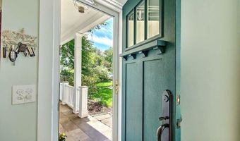 46 Channing Rd, Narragansett, RI 02882
