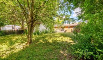 1031 N Maple Rd, Ann Arbor, MI 48103