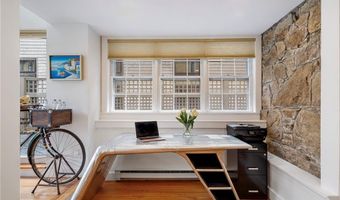 75 Pelham St A, Newport, RI 02840