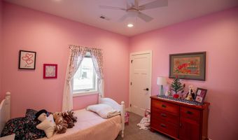 2320 Eastland Dr, Algona, IA 50511