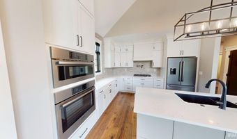5925 S Kyana Rd, Birdseye, IN 47513