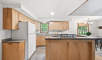13 Teddyuscung Trl, Albrightsville, PA 18210