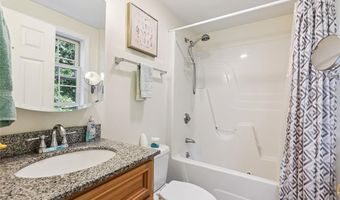 673 Metacom Ave 50, Bristol, RI 02809