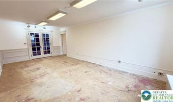 1524 W Linden St 2Nd Fl, Allentown, PA 18102