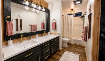 2681 NE Moonlight Dr, Bend, OR 97701