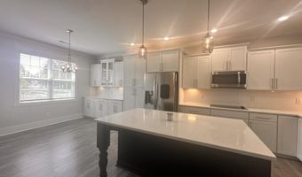 201 Thistleberry Dr, Aberdeen, NC 28315