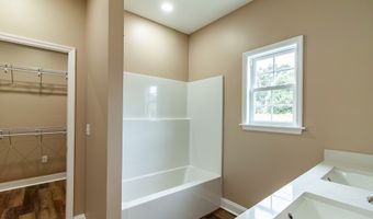 1530 FAIRWAY Dr, Bainbridge, GA 39819