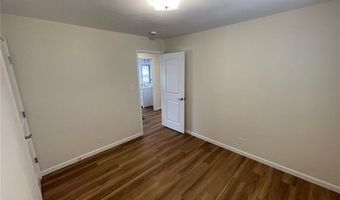 433 Essen Ln, Ballwin, MO 63021