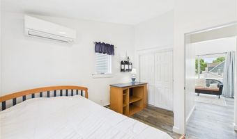 34 Beach Plum Rd, Narragansett, RI 02882