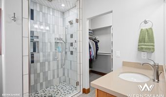 5233 Henning Loop, Casper, WY 82609