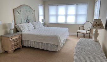 611 Wolcott Ave, Middletown, RI 02842