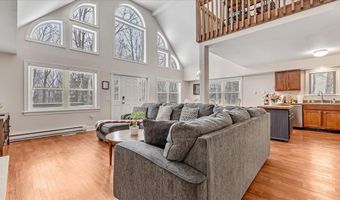 186 Brier Crest Rd, Blakeslee, PA 18610